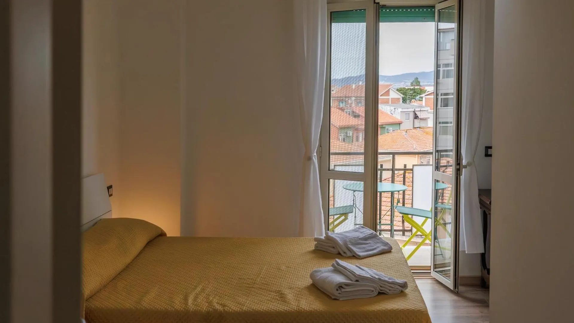 La Fenice Suites Sardinia Quartu Sant'Elena Guest house