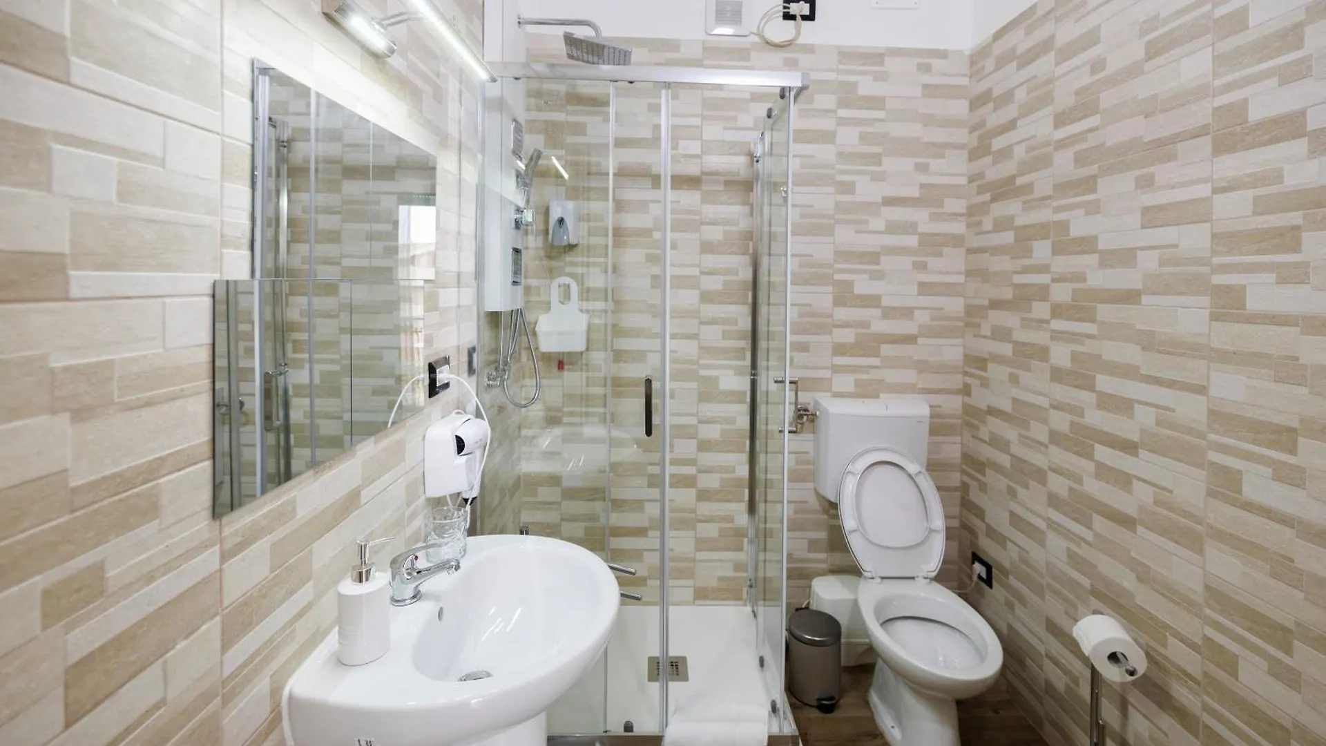 La Fenice Suites Sardinia Quartu Sant'Elena 0*,